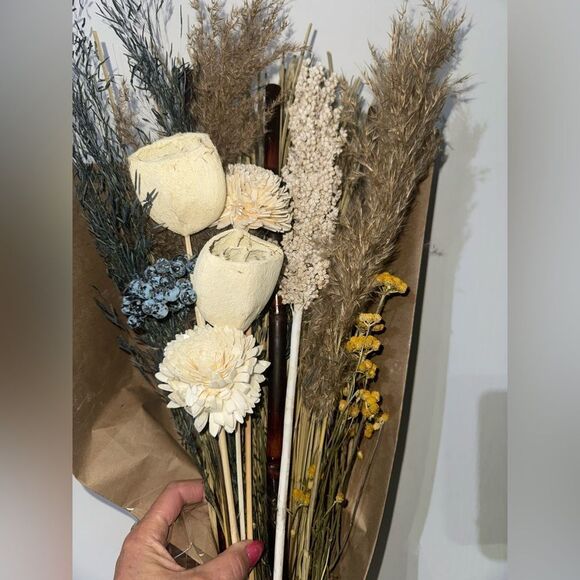 Second Nature Natural Dried Floral Arrangement new 30” - Picture 5 of 6